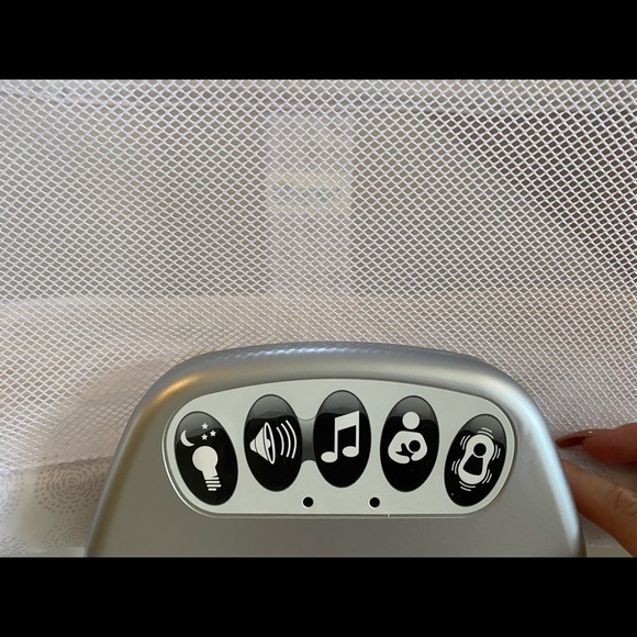 360 halo swivel bassinest - Picture 2 of 9